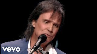 Cama y mesa. Roberto Carlos