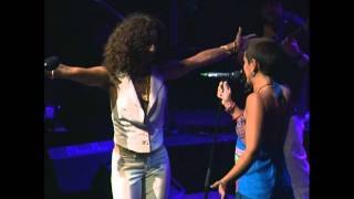 Por tu ausencia. Rosario Flores y La Mari de Chambao