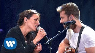 Por fin. Pablo Alborán y Bebe