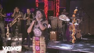 Cuando me tocas tú. Lila Downs