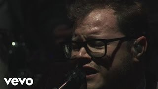 Aún. Leonel García