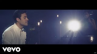 Que lo nuestro se quede nuestro. Carlos Rivera