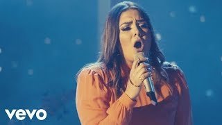 Amigos no por favor. Yuridia