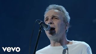 Temblando. Hombres G y Enanitos Verdes