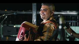 Vuelves. Jhonathan Chavez