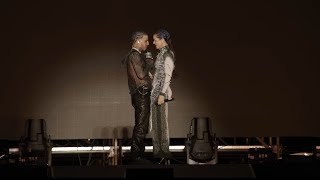 Beso. Rosalía y Rauw Alejandro